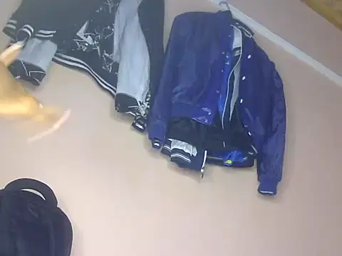 Snapshot of Ebony_sluty1 chatting on 11-25-25, 09:04 Ebony sluty1 online show from 11-25-25, 09:04