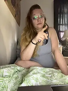 Lalalynn online show from 11-06-25, 05:25