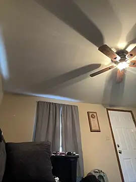 Lalalynn online show from 01-12-26, 06:13