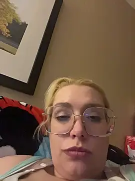 Lalalynn online show from 02-25-26, 05:50