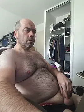 Snapshot of veryverybigdick45 chatting on 06-09-26, 10:05 veryverybigdick45 online show from 06-09-26, 10:05
