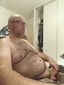 Snapshot of veryverybigdick45 chatting on 06-09-26, 10:10 veryverybigdick45 online show from 06-09-26, 10:10