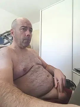 Snapshot of veryverybigdick45 chatting on 06-13-26, 10:13 veryverybigdick45 online show from 06-13-26, 10:13