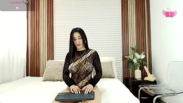 Maryantz online show from 04-25-26, 05:10