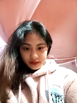 trieungoclnt online show from 10-25-25, 09:39