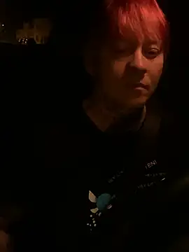Snapshot of poussichienne chatting on 07-13-26, 02:14 poussichienne online show from 07-13-26, 02:14