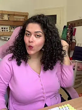 Curvydesifromgermany online show from 04-08-26, 10:59