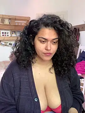 Curvydesifromgermany online show from 04-27-26, 02:37