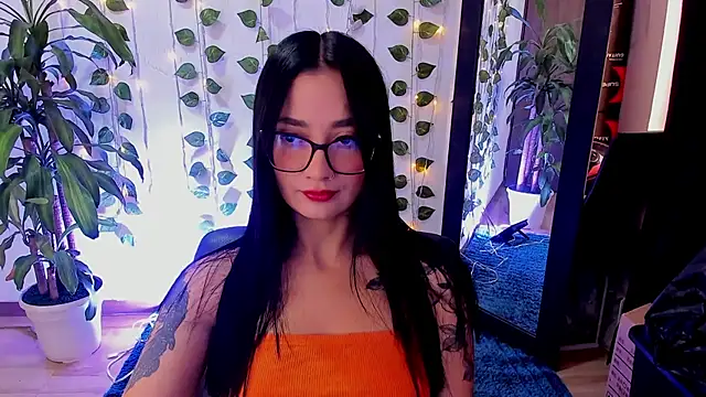 mariiana-diaz online show from 12-15-25, 03:38