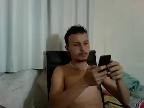Snapshot of solzinhoalone chatting on 12-09-24, 03:29 solzinhoalone online show from 12-09-24, 03:29