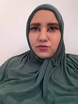 Snapshot of hannahayat chatting on 12-22-24, 03:11 hannahayat online show from 12-22-24, 03:11