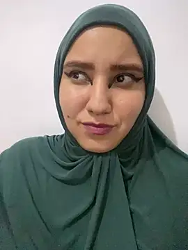 Snapshot of hannahayat chatting on 01-05-25, 12:31 hannahayat online show from 01-05-25, 12:31