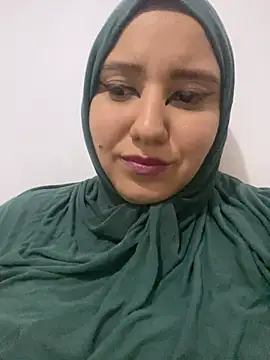 Snapshot of hannahayat chatting on 02-21-25, 01:22 hannahayat online show from 02-21-25, 01:22