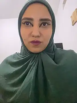 Snapshot of hannahayat chatting on 03-06-25, 09:31 hannahayat online show from 03-06-25, 09:31