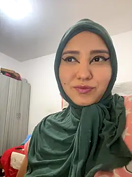 Snapshot of hannahayat chatting on 09-13-25, 01:55 hannahayat online show from 09-13-25, 01:55