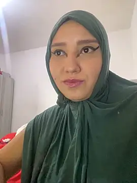 Snapshot of hannahayat chatting on 09-22-25, 12:40 hannahayat online show from 09-22-25, 12:40