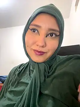 Snapshot of hannahayat chatting on 10-03-25, 09:34 hannahayat online show from 10-03-25, 09:34