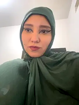 Snapshot of hannahayat chatting on 10-09-25, 08:18 hannahayat online show from 10-09-25, 08:18