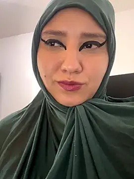 Snapshot of hannahayat chatting on 11-01-25, 03:03 hannahayat online show from 11-01-25, 03:03