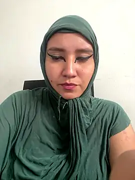 Snapshot of hannahayat chatting on 01-07-26, 09:17 hannahayat online show from 01-07-26, 09:17