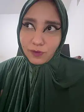 Snapshot of hannahayat chatting on 02-03-26, 11:32 hannahayat online show from 02-03-26, 11:32