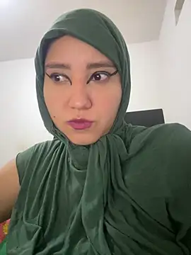 Snapshot of hannahayat chatting on 03-01-26, 03:58 hannahayat online show from 03-01-26, 03:58