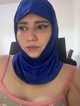 hannahayat online show from 06-12-26, 03:22