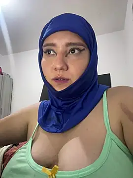 hannahayat online show from 06-18-26, 12:22