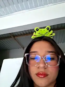 -VICKKY online show from 03-24-26, 01:49