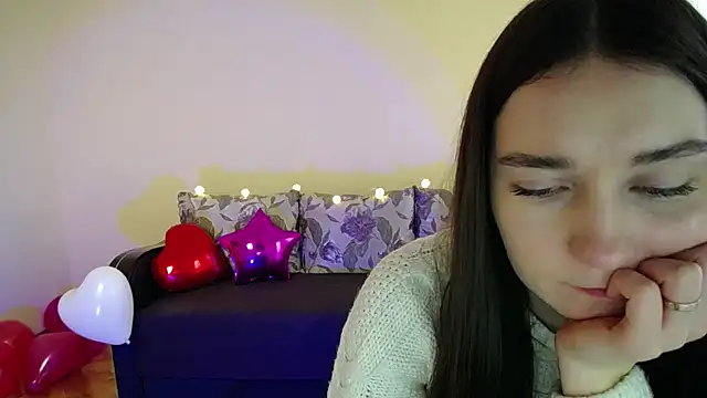 Pretty shy online show from 02-11-25, 12:27