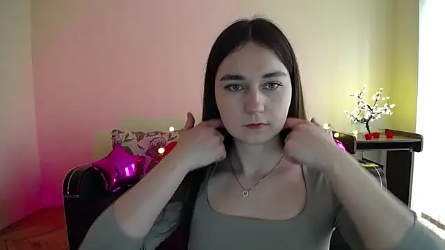 Pretty shy online show from 03-12-25, 09:02