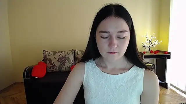 Pretty shy online show from 06-11-26, 08:56
