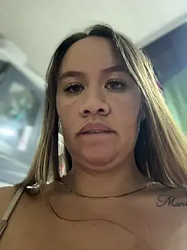 Emiily lee online show from 12-20-25, 03:46