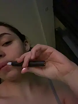 Snapshot of AnaWest chatting on 01-19-25, 03:53 AnaWest online show from 01-19-25, 03:53