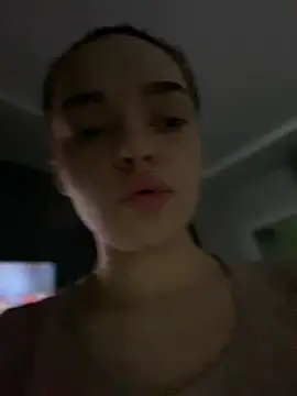 Snapshot of AnaWest chatting on 02-01-25, 09:29 AnaWest online show from 02-01-25, 09:29