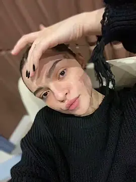 Snapshot of AnaWest chatting on 03-11-25, 07:03 AnaWest online show from 03-11-25, 07:03