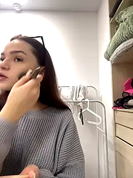 Snapshot of AnaWest chatting on 10-17-25, 06:05 AnaWest online show from 10-17-25, 06:05