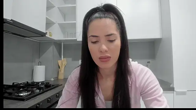 Emmapmg online show from 11-24-25, 08:47