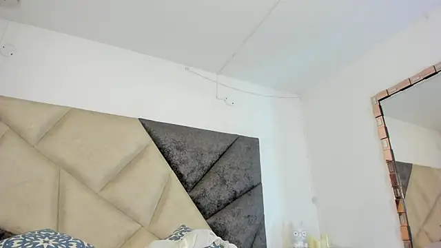 BonnieCute  online show from 06-10-26, 11:57