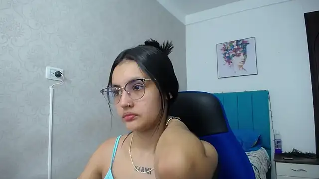 Snapshot of antonella_sweetlittle chatting on 01-16-25, 12:20 antonella sweetlittle online show from 01-16-25, 12:20