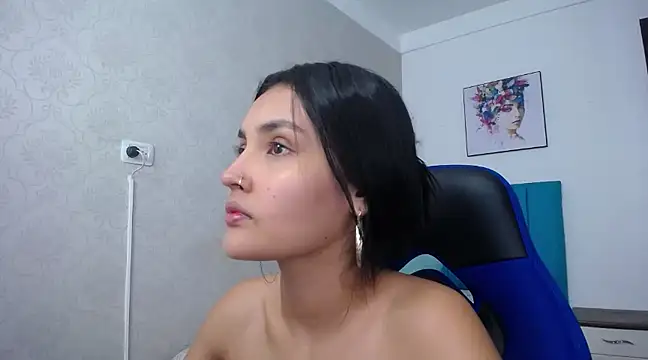 Snapshot of antonella_sweetlittle chatting on 03-02-25, 03:27 antonella sweetlittle online show from 03-02-25, 03:27
