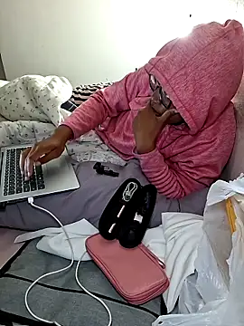 madamsensuale online show from 11-17-25, 03:01