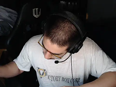 thealfawolf01 online show from 06-05-26, 03:02