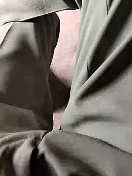 Snapshot of cumshotboy01 chatting on 01-01-25, 09:49 cumshotboy01 online show from 01-01-25, 09:49