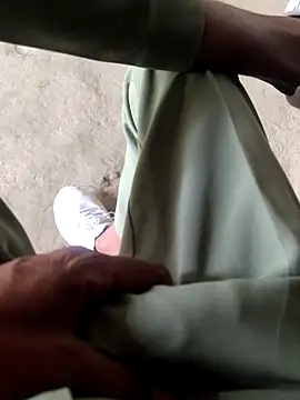 Snapshot of cumshotboy01 chatting on 02-26-25, 08:48 cumshotboy01 online show from 02-26-25, 08:48