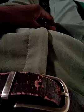 Snapshot of cumshotboy01 chatting on 03-21-25, 11:44 cumshotboy01 online show from 03-21-25, 11:44