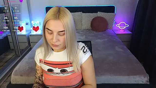 Snapshot of Crystal_Barbie chatting on 03-13-26, 12:45 Crystal Barbie online show from 03-13-26, 12:45