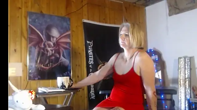 JamieBottoms online show from 04-08-26, 01:00