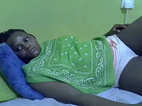 queendebbie online show from 12-04-25, 10:24