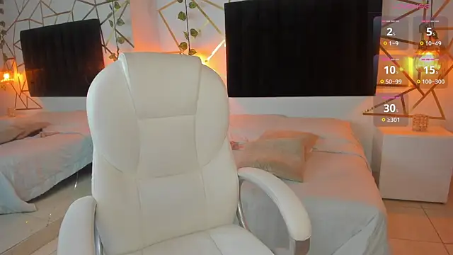 Megan Thompsonn online show from 02-28-25, 03:26